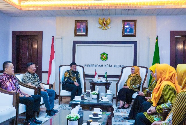 Wali Kota Medan, Bobby Nasution, terima audiensi Srikandi Pujakesuma