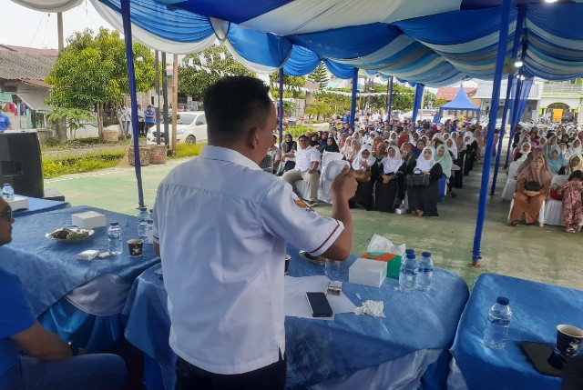 Anggota DPRD Medan Fraksi PAN, Sudari, gelar Sosper XI TA 2024 di Martubung 1