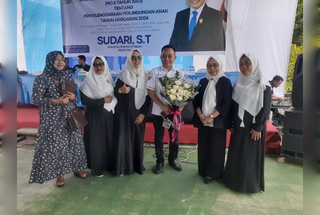 Anggota DPRD Medan Fraksi PAN, Sudari, gelar Sosper XI TA 2024 di Martubung 4