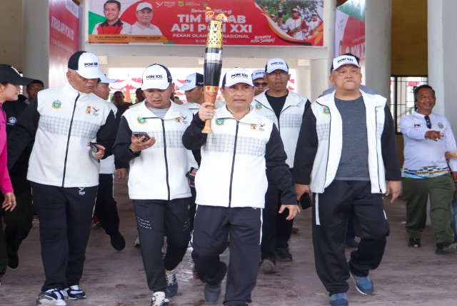 Kirab api PON XXI tahun 2024