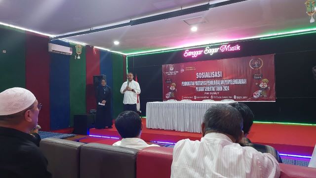 Ketua PWI Sumut, Farianda Putra Sinik, pada sosialisasi Pilkada 2024