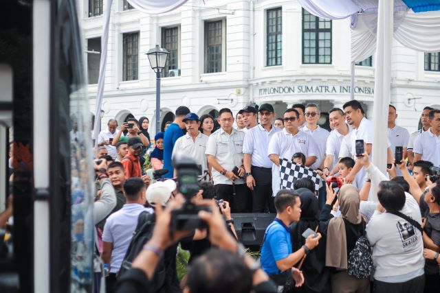 Wali Kota Medan, Bobby Nasution, luncurkan 60 unit bus listrik