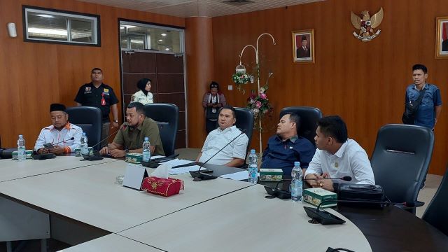 RDP Komisi 1 DPRD Medan dengan Camat Medan Kota persoalan Kepling