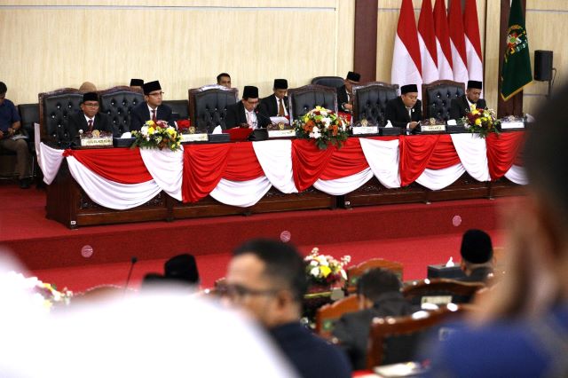 Ketua DPRD Medan, Wong Chun Sen, pimpin rapat paripurna pidato perdana Wali Kota Medan 1