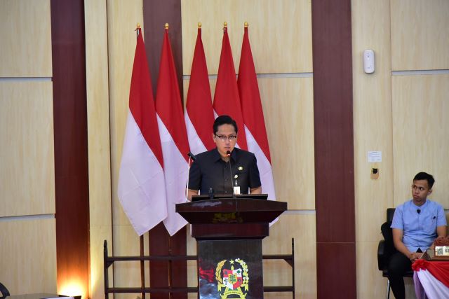 Wali Kota Medan, Rico Tri Putra Bayu Waas, sampaikan sambutan pada paripurna laporan Reses