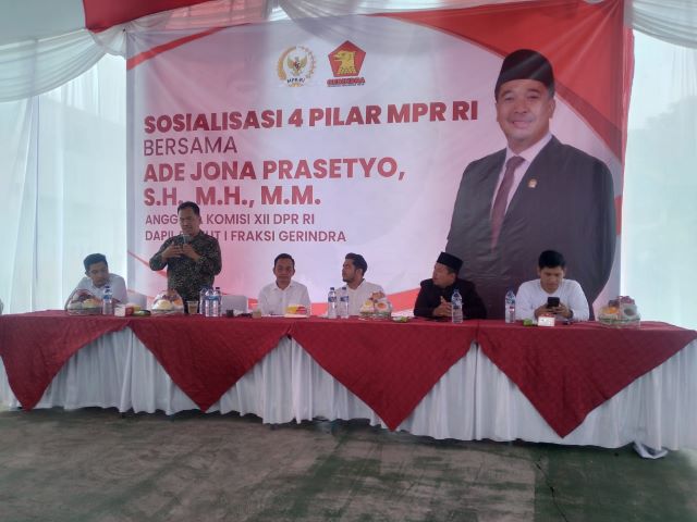 Anggota DPR RI Fraksi Gerindra, Ade Jona Prasetyo, sosialisasikan 4 pilar di Medan Labuhan