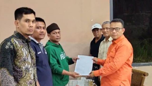 Anggota DPRD Medan Fraksi PKS, Datuk Iskandar Muda, terima pengaduan masyarakat Kota Bangun