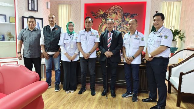 Ketua DPRD Medan, Wong Chun Sen, terima audiensi KONI Medan