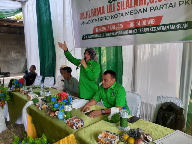 Anggota DPRD Medan Fraksi Hanura-PKB, Roma Uli Silalahi, gelar Sosper VI TA 2025 di Terjun