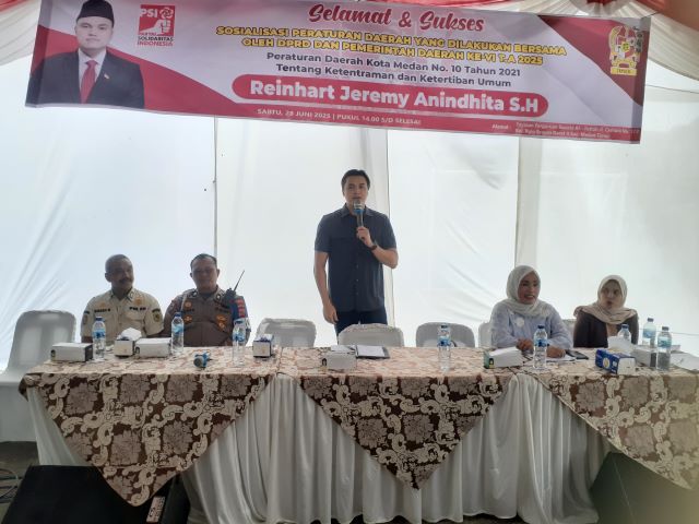 Anggota DPRD Medan Fraksi PSI, Reinhart Jeremy Anindhita, gelar Sosper VI TA 2025 di Medan Timur 4