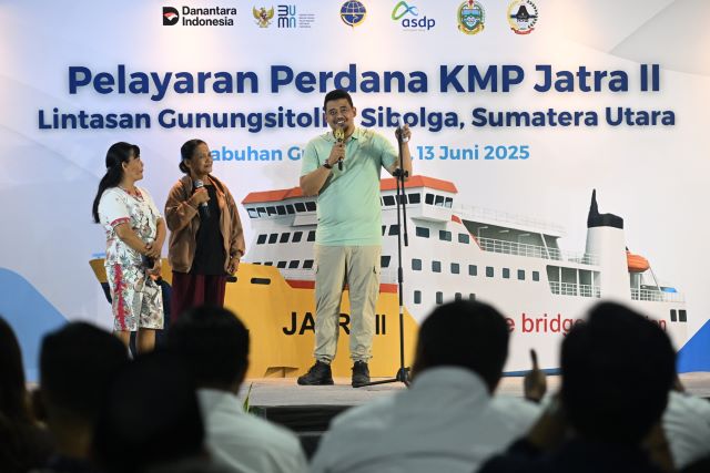 Gubernur Sumut, Bobby Nasution, pada Pelepasan Pelayaran Perdana Kapal Jatra II