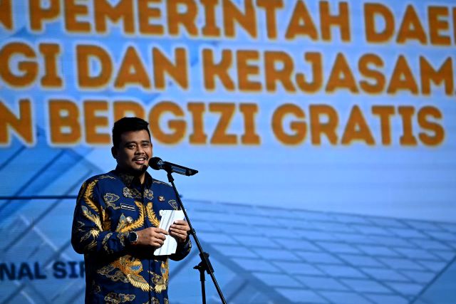 Gubernur Sumut, Bobby Nasution, pada penandatanganan MoU MBG di Medan