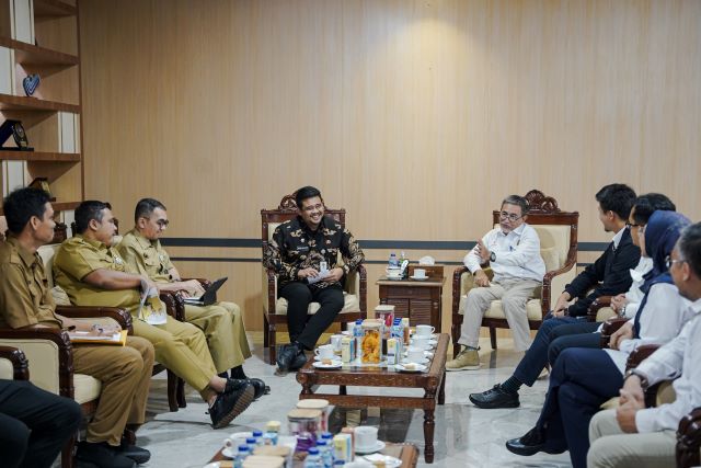 Gubernur Sumut, Bobby Nasution, terima SKK Migas