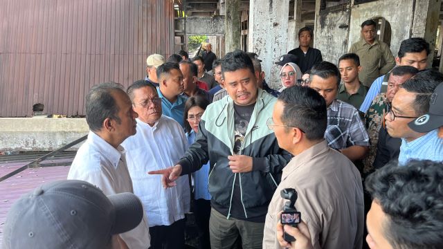 Gubernur Sumut, Bobby Nasution, tinjau Pasar Horas Pematangsiantar yang terbakar