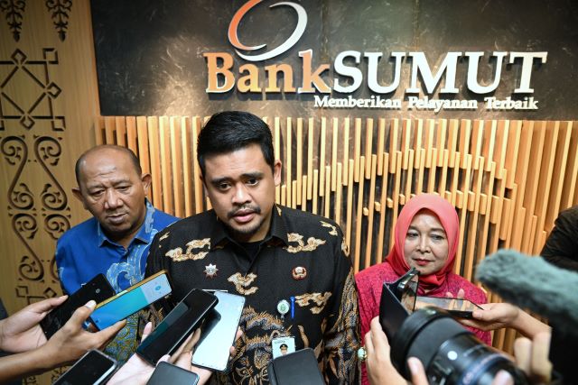Gubernur Sumut, Bobby Nasution, usai RUPS luar biasa Bank Sumut