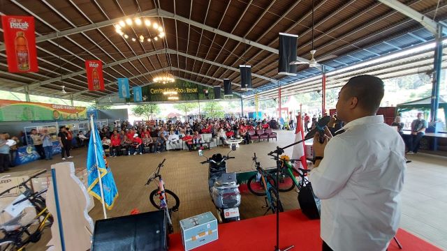 Ketua PWI Sumut, Farianda Putra Sinik, pada Famili Gathering PWI Sumut 2025