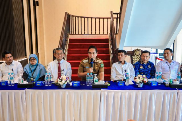 Wali Kota Medan, Rico Tri Putra Bayu Waas, dan BNN umumkan ASN Pemkot Medan positif narkotika