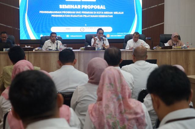 Wali Kota Medan, Rico Tri Putra Bayu Waas, pada seminar Pengembangan Program UHC Premium di Kota Medan