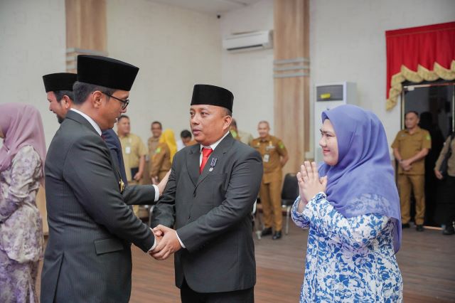 Wali Kota Medan, Rico Tri Putra Waas, lantik Ridho Nasution jadi Kabag Umum Pemkot Medan