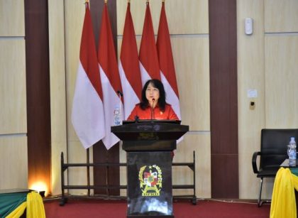 Anggota DPRD Medan Fraksi PDI Perjuangan, Lily