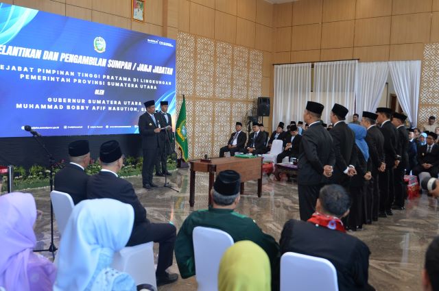 Gubernur Sumut, Bobby Nasution, lantik 6 pejabat eselon II
