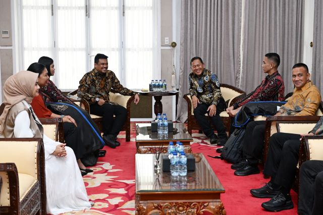 Gubernur Sumut, Bobby Nasution, menerima audiensi perwakilan Paskibra Nasional asal Sumut