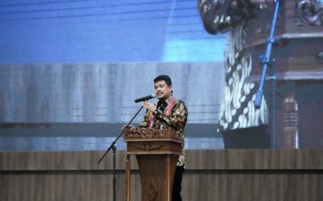 Gubernur Sumut, Bobby Nasution, pada Festival Kemudahan dan Perlindungan Usaha Mikro Legal, Terlindungi, Berdaya di Siborongborong