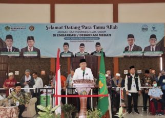 Plh Sekdaprov Sumut, M. Armand Efendy Pohan, sambut kepulangan haji Kloter 23