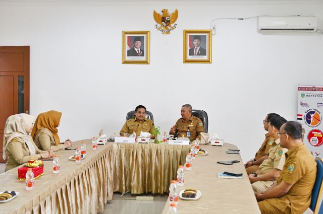 Sekdaprov Sumut, Togap Simangunsong, berkunjung ke kantor Inspektorat