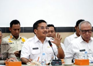 Sekdaprov Sumut, Togap Simangunsong, pada rapat Geopark Kaldera Toba di Bapelitbang