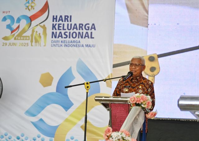Wakil Gubernur Sumut, Surya, pada puncak Harganas 2025 di Labuhanbatu
