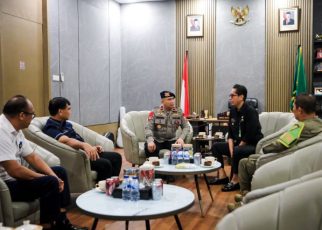 Wali Kota Medan, Rico Tri Putra Bayu Waas, terima kunjungan Danpas Brimobdasu