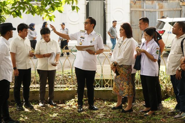 Wali Kota Medan, Rico Tri Putra Bayu Waas, tinjau taman hening di Medan Petisah