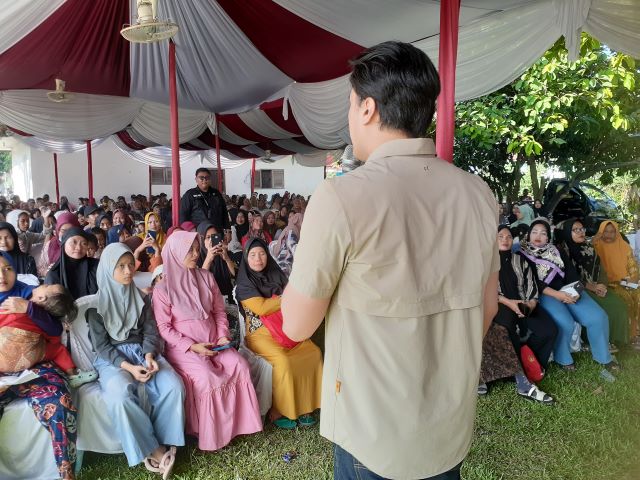 Anggota DPRD Medan Fraksi PSI, Reinhart Jeremy Anindhita, gelar Sosper VIII TA 2025 di Medan Deli 3