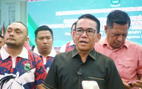 Wakil Wali Kota Medan, Zakiyuddin Harahap, beri keterangan usai pelantikan Pordasi di Kantor Gubernur