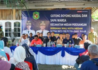 Wali Kota Medan, Rico Waas, sapa warga di Medan Perjuangan