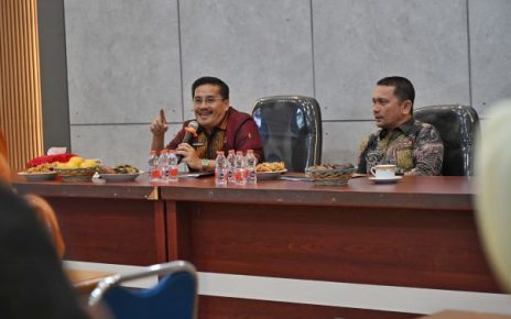 Sekdaprov Sumut, Togap Simangunsong, berkunjung ke Disbunak