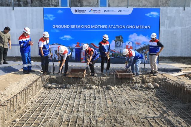 Wakil Wali Kota Medan, Zakiyuddin Harahap, pada Ground Breaking Mother Station CNG di Medan Labuhan