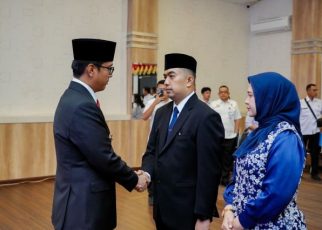 Wali Kota Medan, Rico Tri Putra Bayu Waas, lantik, Erfin Fahrurrazi, jadi Inspektur Kota Medan
