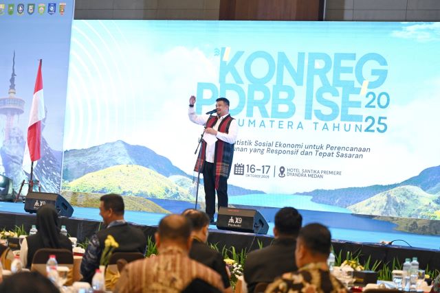 Gubernur Sumut, Bobby Nasution, beri sambutan pada Konreg PDRB-ISE se-Sumatera di MedanGubernur Sumut, Bobby Nasution, beri sambutan pada Konreg PDRB-ISE se-Sumatera di Medan