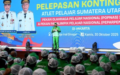 Gubernur Sumut, Bobby Nasution, lepas kontingen Popnas & Peparpenas 2025