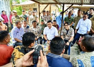 Gubernur Sumut, Bobby Nasution, temui guru di Kutalimbaru