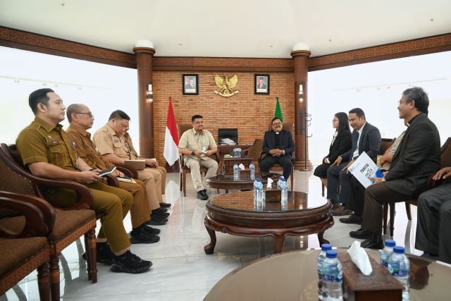 Gubernur Sumut, Bobby Nasution, terima audiensi Panitia Sinode ke 65 HKI