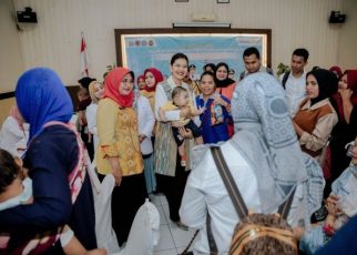 Ketua TP PKK Sumut, Kahiyang Ayu, tinjau munisasi di Binjai