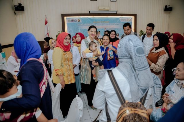 Ketua TP PKK Sumut, Kahiyang Ayu, tinjau munisasi di Binjai