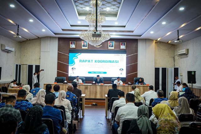 Sekda Kota Medan, Wiriya Alrahman, pimpin rapat soal TBC