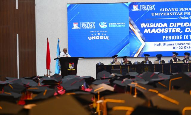 Wakil Gubernur Sumut, Surya, pada Wisuda UNPRI Medan