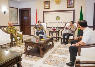 Wali Kota Medan, Rico Tri Putra Bayu Waas, terima kunjungan Kapolrestabes Medan, Kombes Pol Jean Calvin Simanjuntak