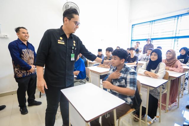 Wali Kota Medan, Rico Tri Putra Bayu Waas, tinjau Sekolah Rakyat di Medan Sunggal