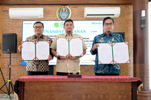 Gubernur Sumut, Bobby Nasution, Wali Kota Medan, Rico Waas dan Bupati Deliserdang, Asri Ludin Tambunan, tandatangani MoU kelola sampah jadi energi listrik